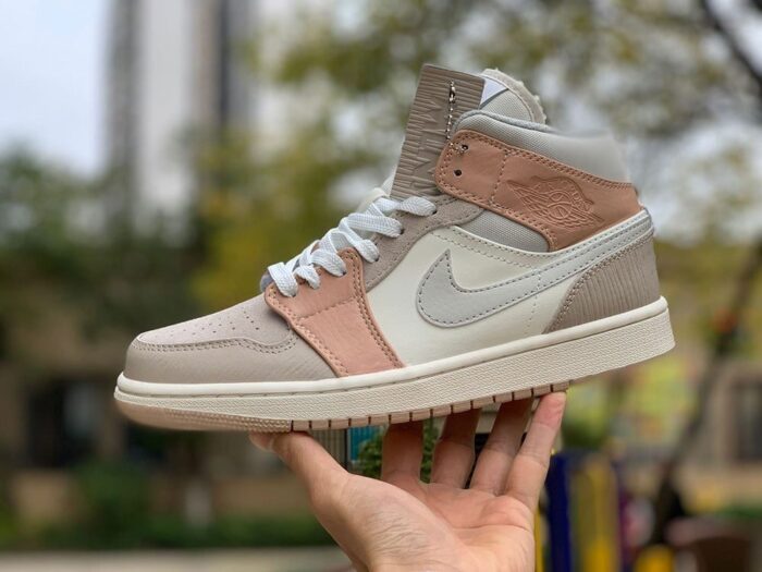 Jordan 1 Mid 'Milan' - Image 2