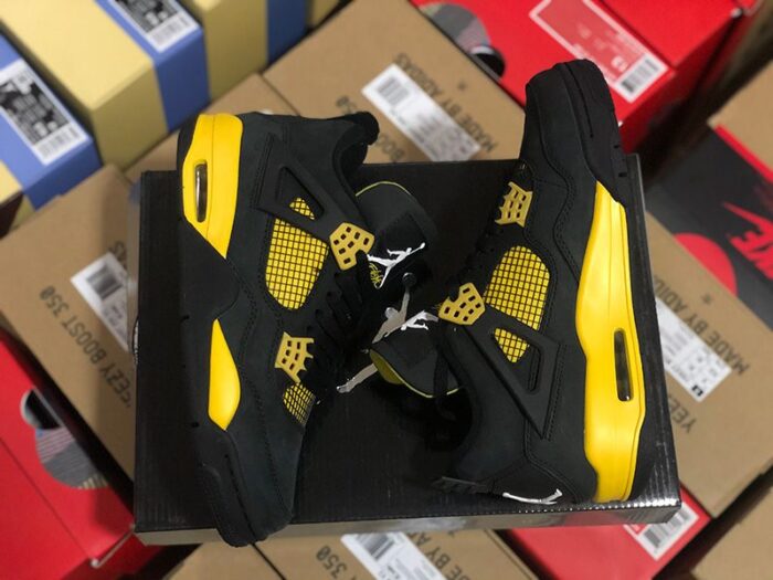 Jordan 4 Retro 'Thunder' 2012 - Image 9