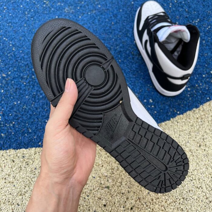Dunk High 'Black White' - Image 6