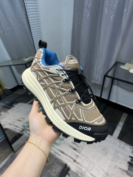 B31 SNEAKER