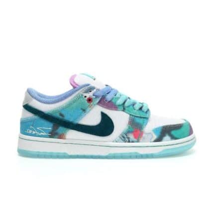 FUTURA X SB DUNK LOW PRO 'BLEACHED AQUA'