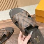 (M) Oasis Slide - Image 7