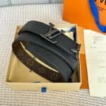 (W) Leather Belts