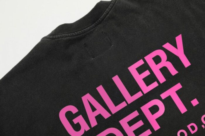 SS25 GALLERY DEPT Vintage Washed Limited Print T-Shirt - Image 5