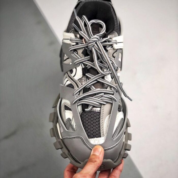 Track.3 Trainer LED ‘Gray’ - Image 3