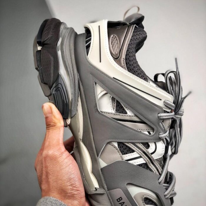Track.3 Trainer LED ‘Gray’ - Image 10