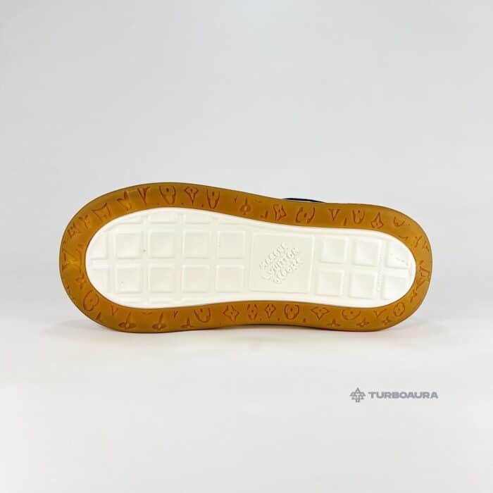 L* V Tilted Sneaker - Image 9