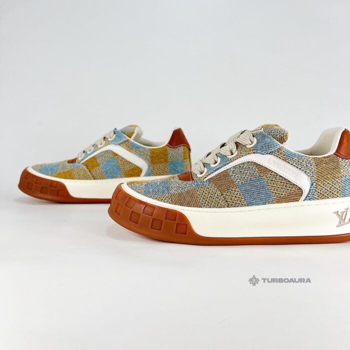 L* V Tilted Sneaker - Image 5