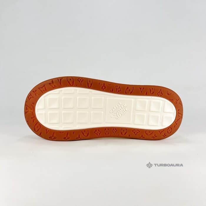 L* V Tilted Sneaker - Image 9