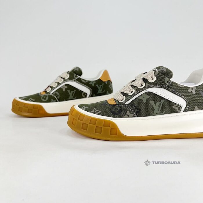 L* V Tilted Sneaker - Image 5